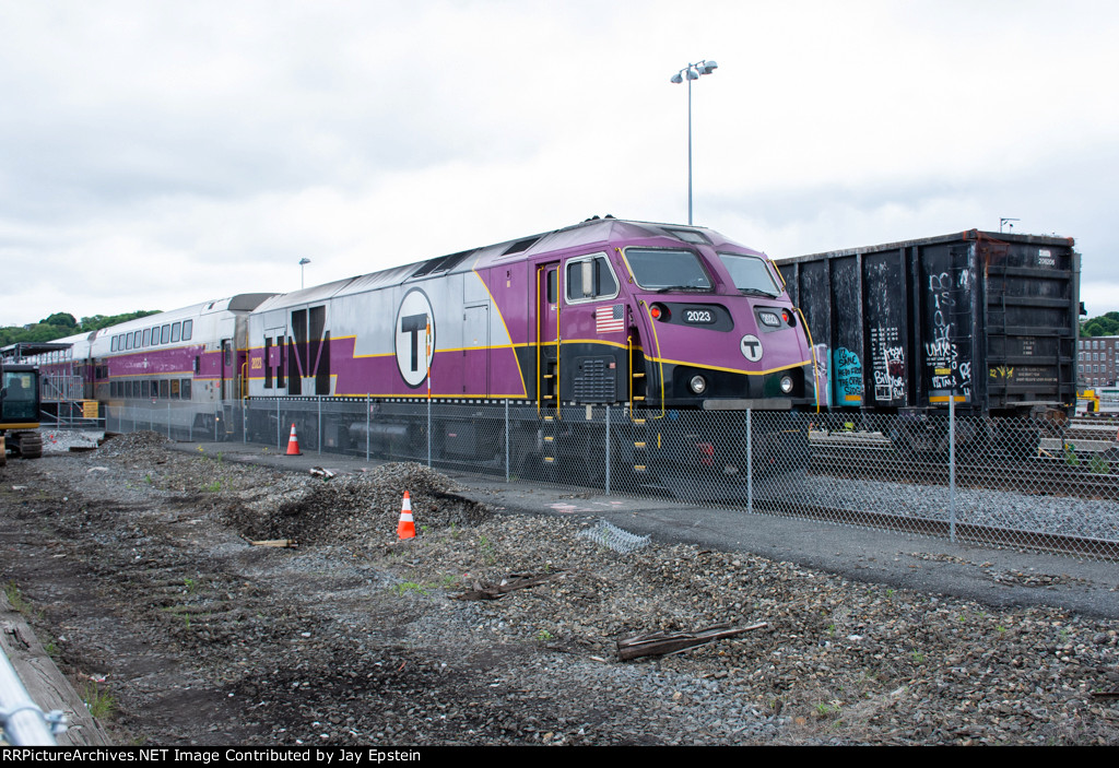 MBTA 2023 waits to head in`ound